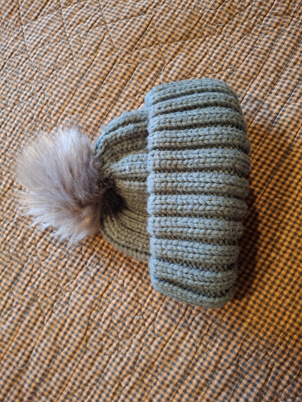 Color Street Grey Knit Pom Beanie with Faux Fur